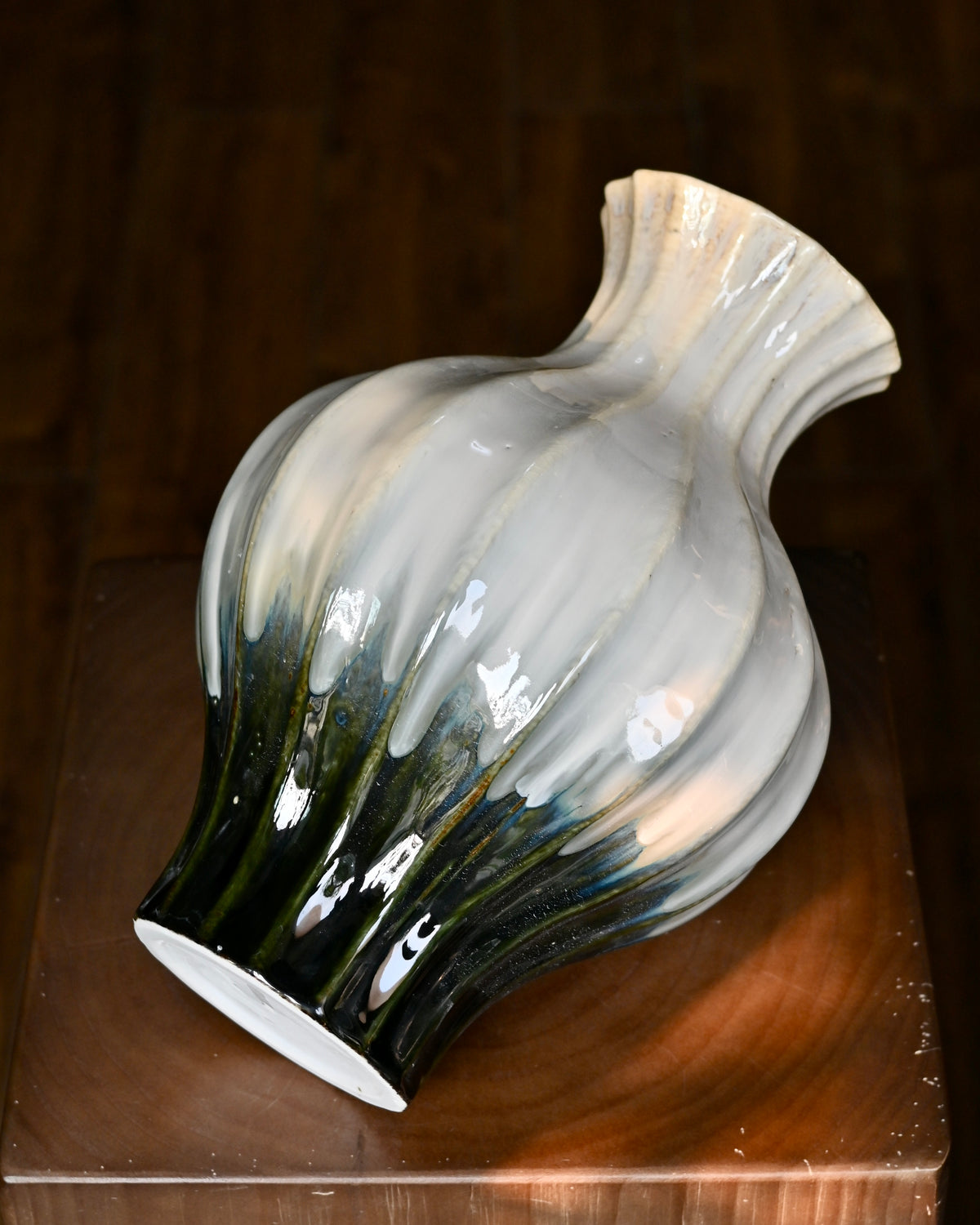 Hand‑Kiln‑Changed Ribbed Ceramic Vase