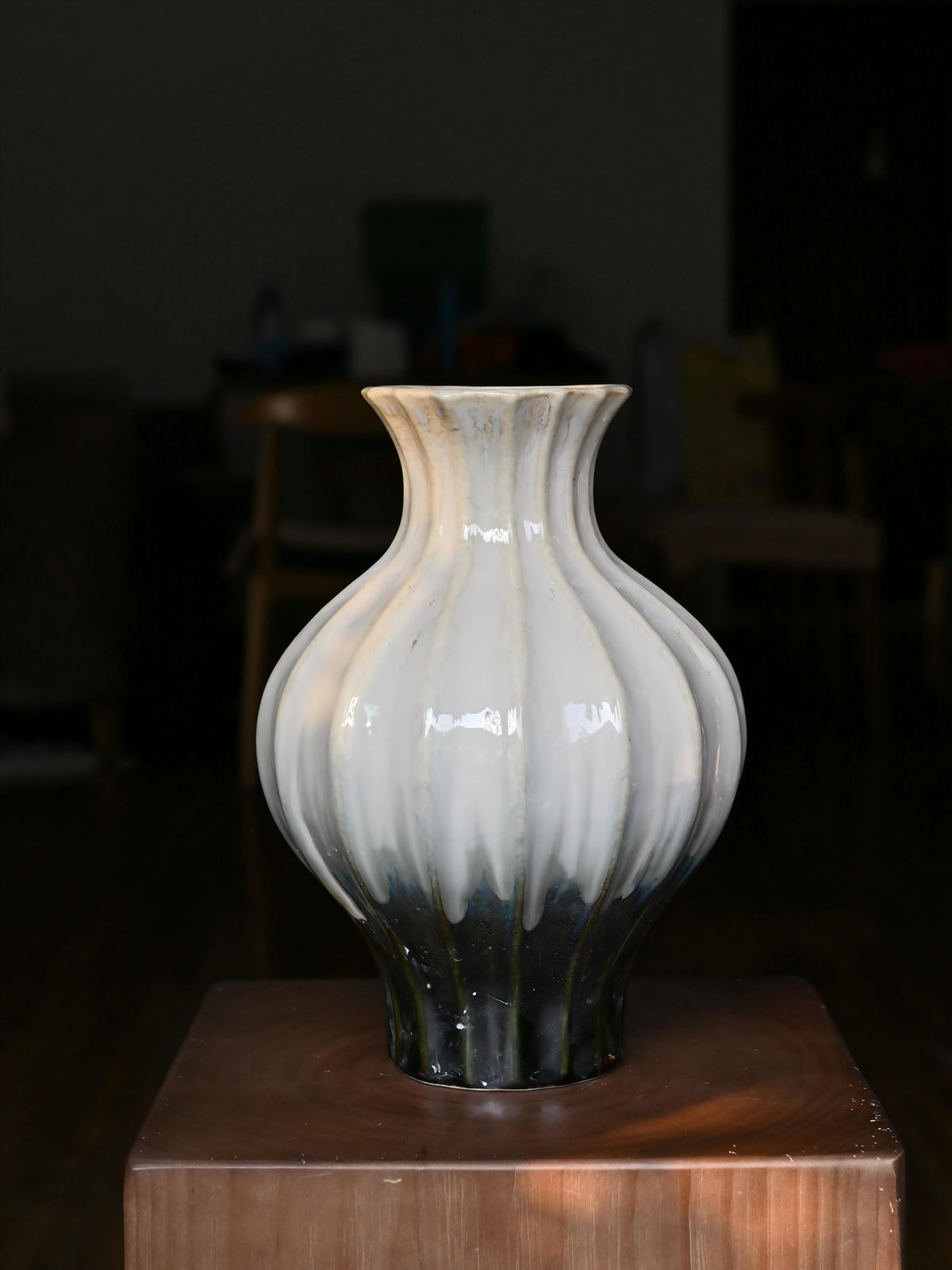 Hand‑Kiln‑Changed Ribbed Ceramic Vase