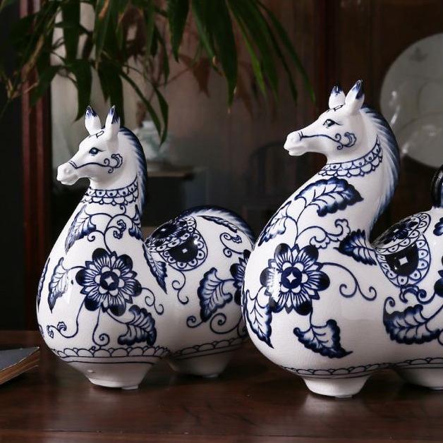 Crackle glaze Tang horse set with fine ice-like fissures spreading across glossy white surface