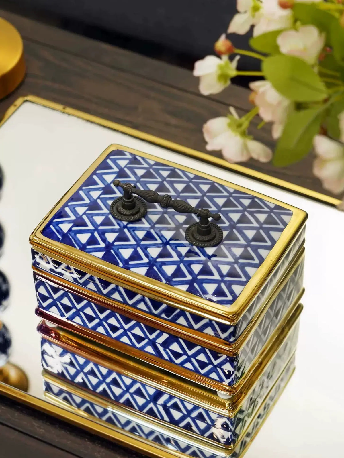 Jingdezhen hand painted geometric pattern ceramic trinket box with antique copper handle, luxury home ornament