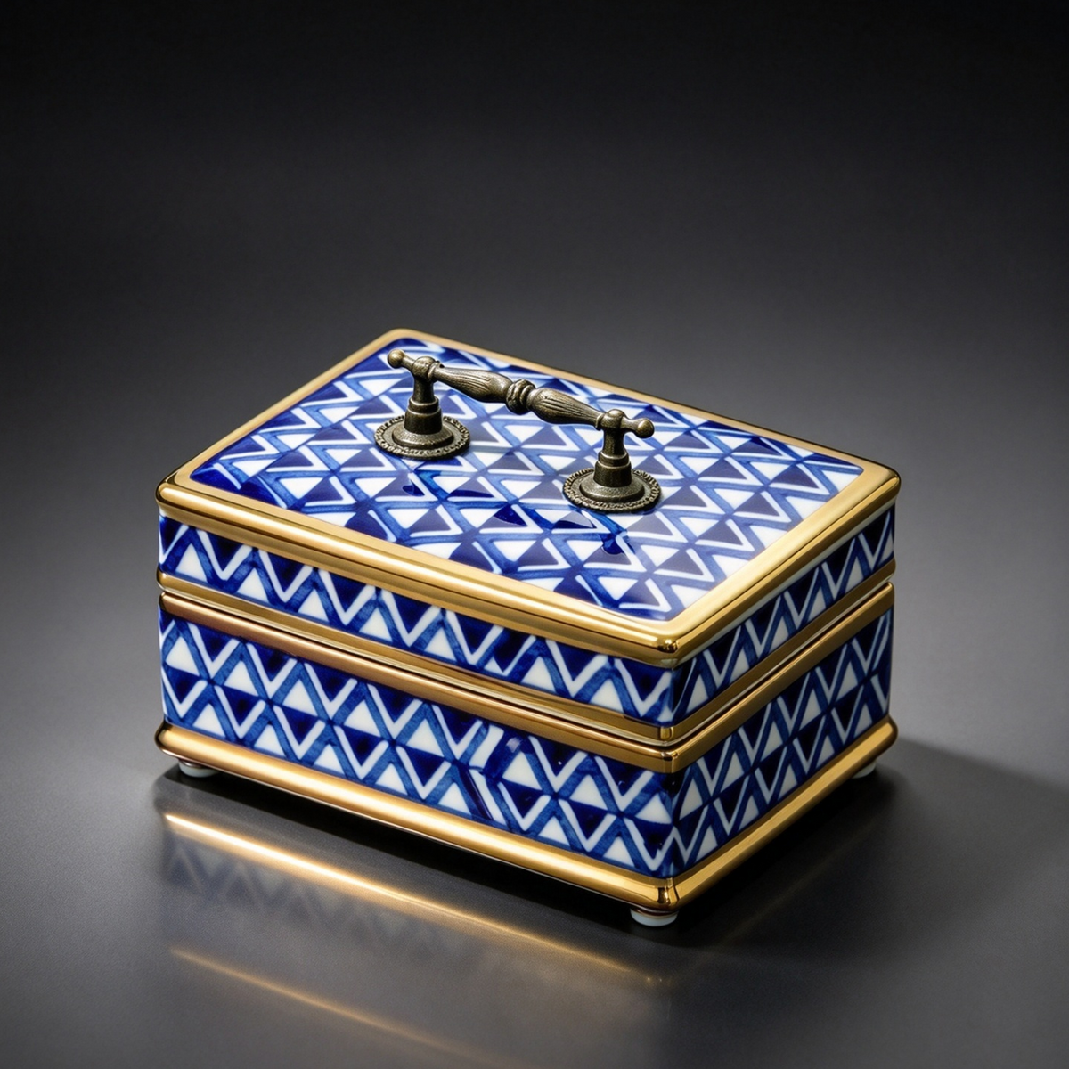 Jingdezhen Hand Painted Blue and White Porcelain Jewelry Box