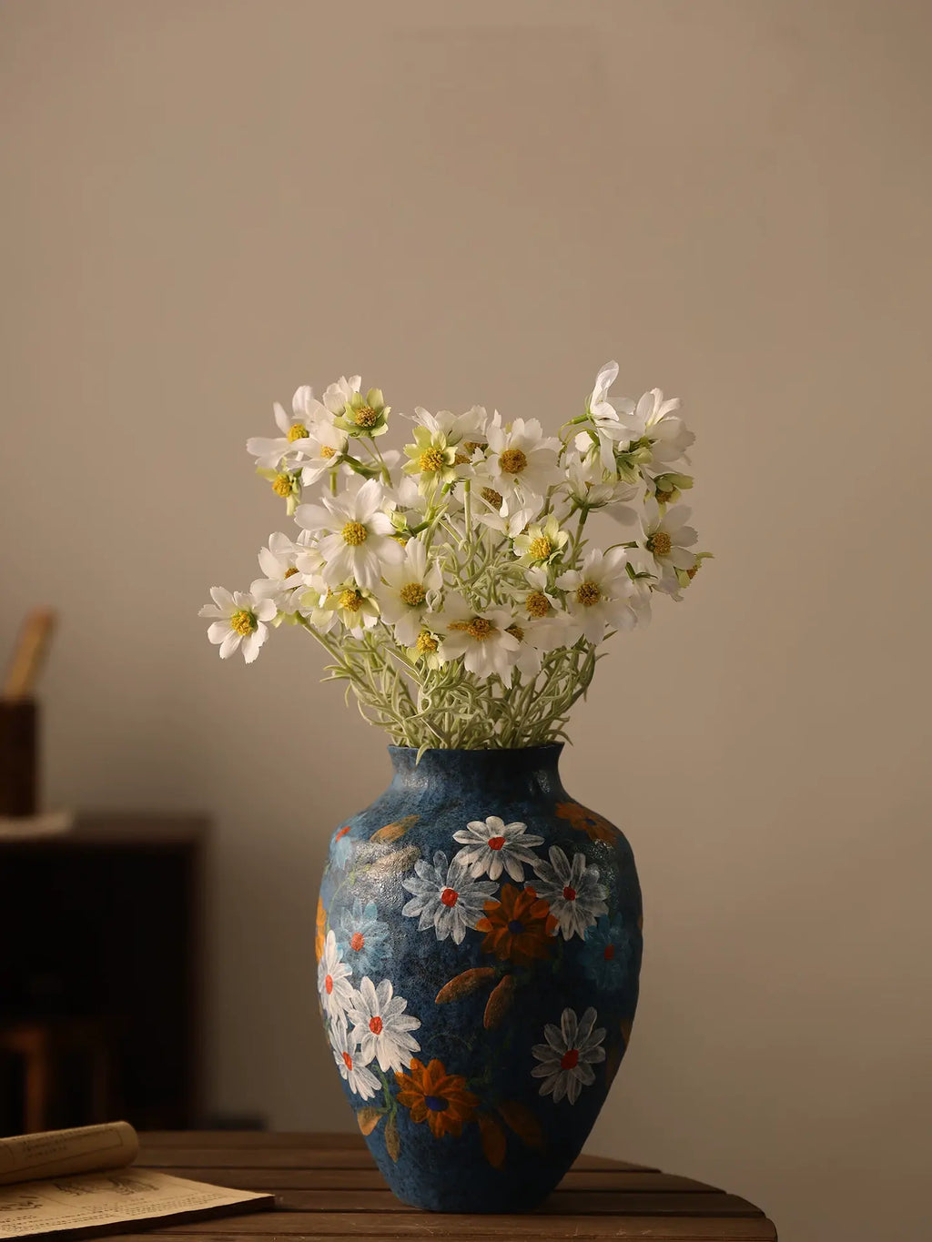 Solid 1200°C high fired natural clay vase, original Jingdezhen piece with hand-painted daisy artwork