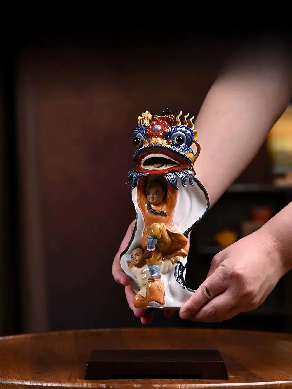 Chinese waking lion pottery statue, meaningful cultural gift for grand opening and business celebration